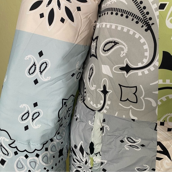 Paisley Print Oversized Puffer Jacket Streetwear Nwot Size XL - Picture 10 of 14